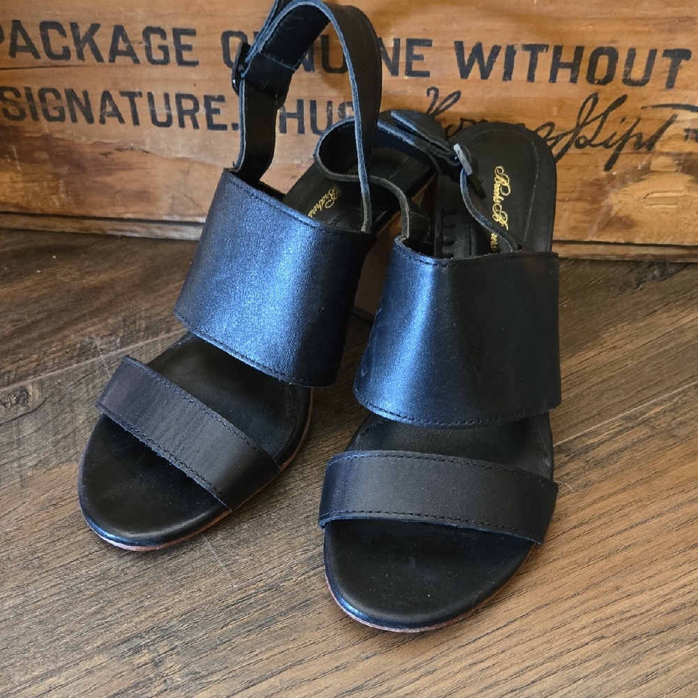 Brooks Brothers Black Leather Open-Strap Women's Sandals